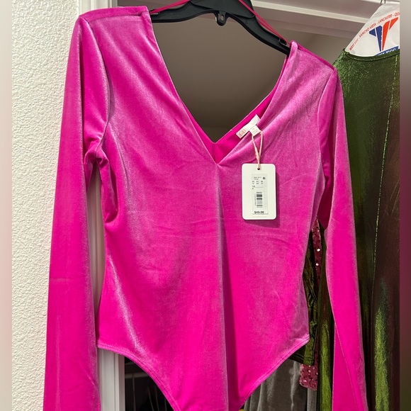 GB Fuchsia Bodysuit 🩷 - Picture 3 of 6